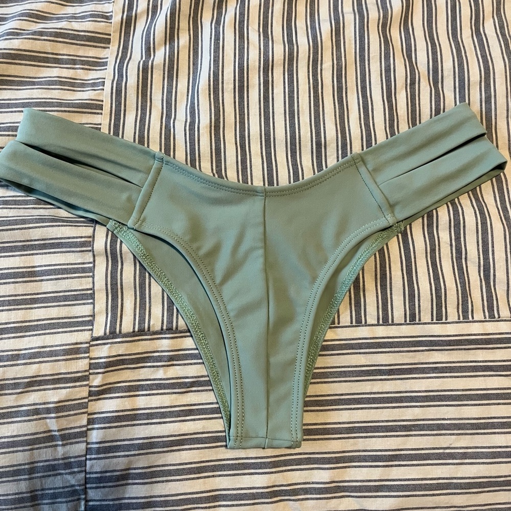 LX montce bottoms